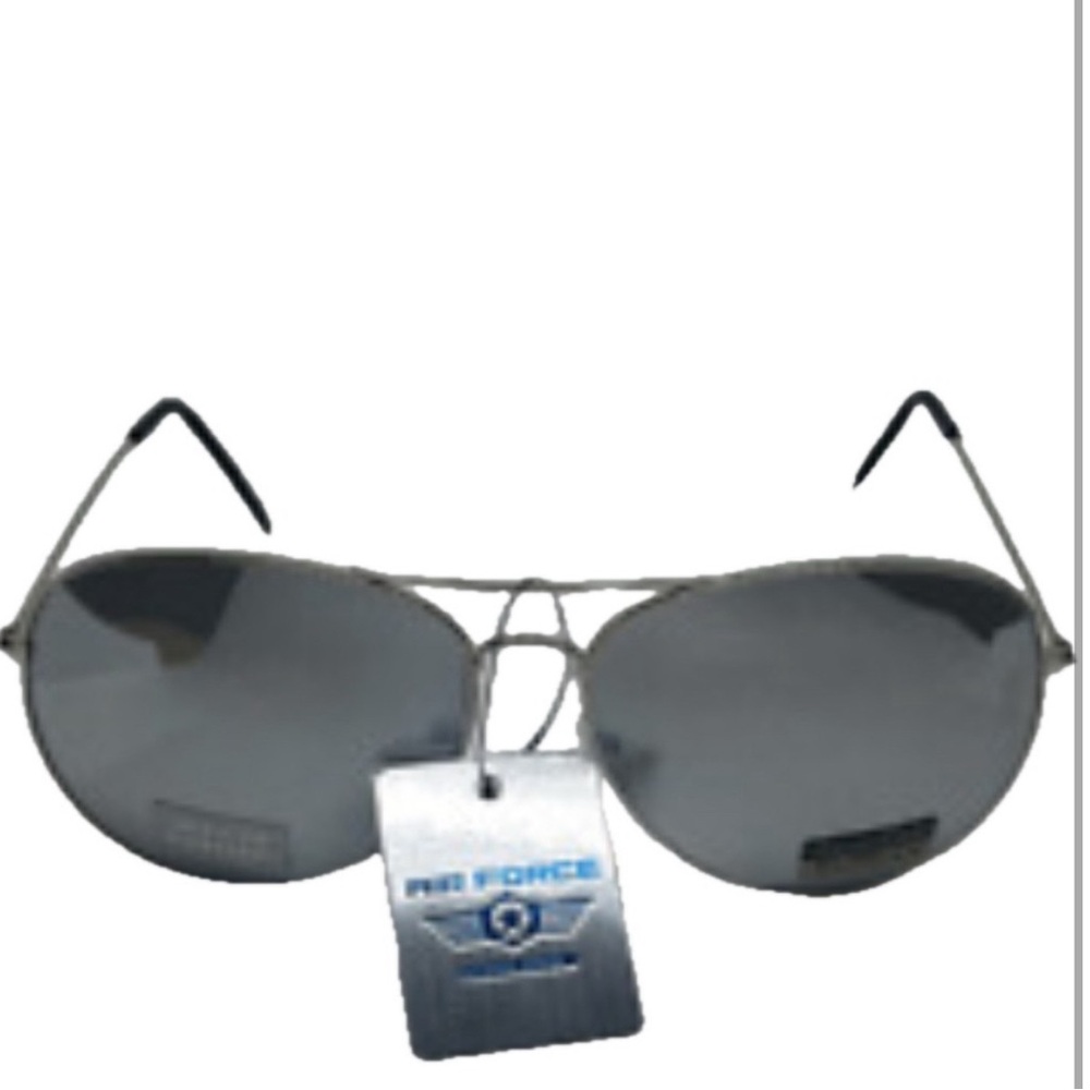 Sleek Silver Aviator Sunglasses with Double Bridge